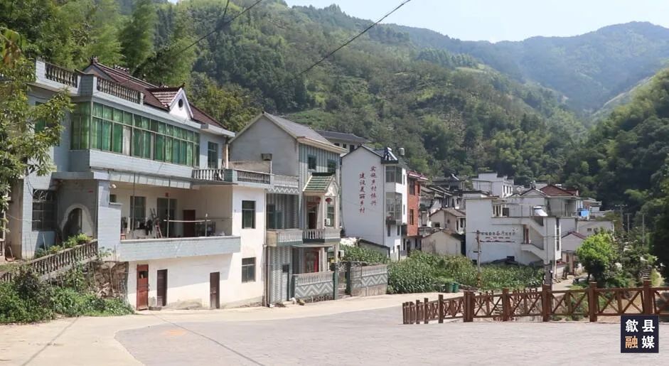 歙县杞梓里镇：“微改造 精提升” 美丽乡村建设稳步推进