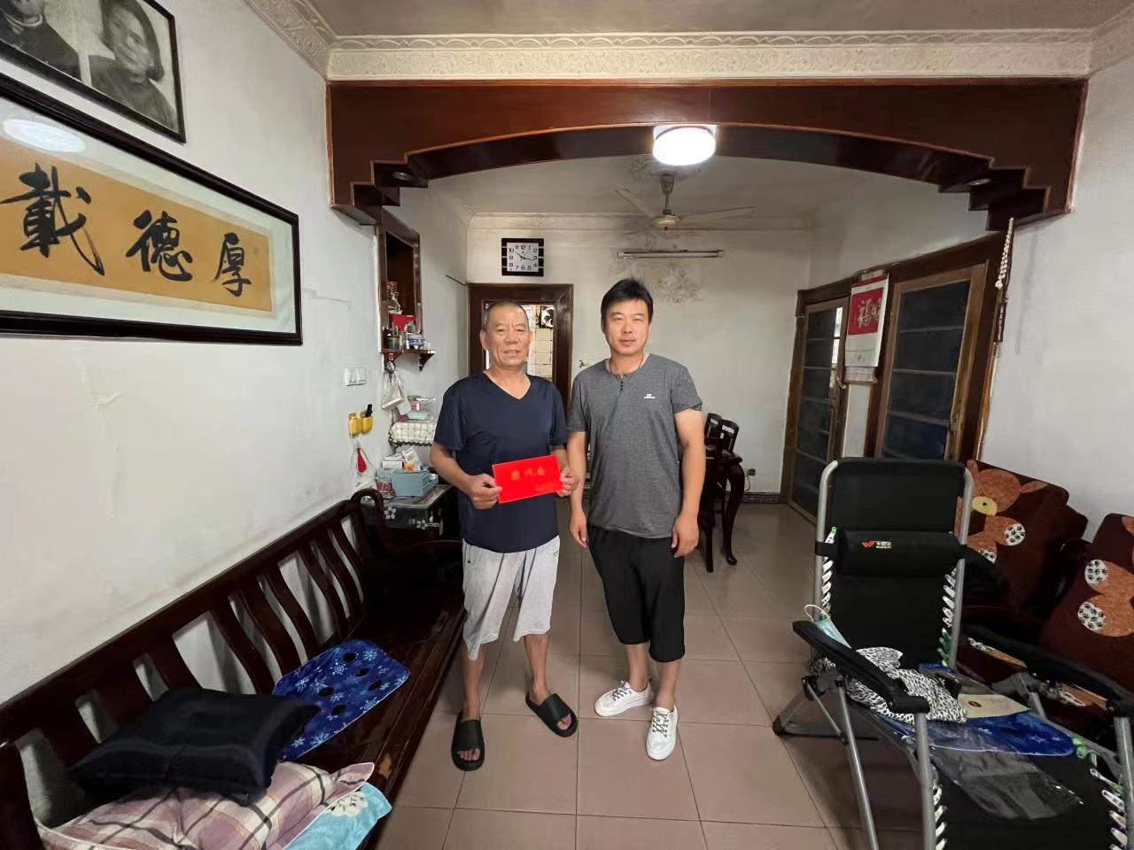 屯溪区水心亭社区：走访慰问送关怀 情暖退役军人心