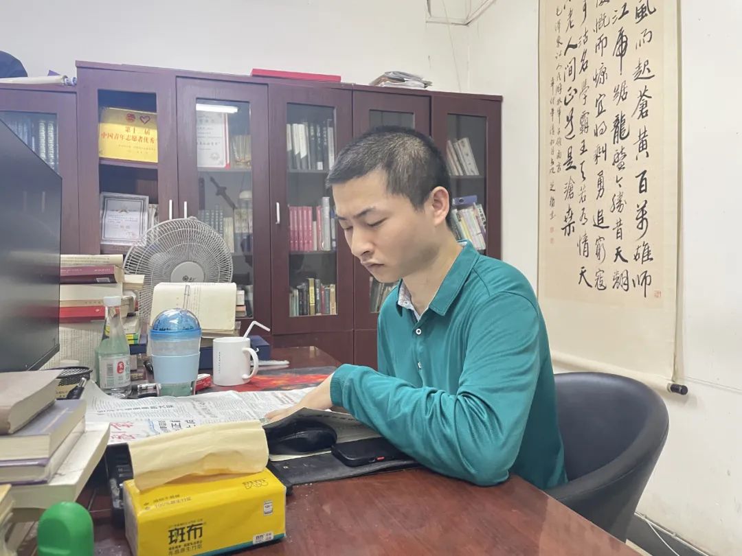 【黄山之巅 “中国好人”收到总书记回信】坚守初心 在平凡中创造伟大——习近平总书记给“中国好人”李培生胡晓春的回信在屯溪区引发热烈反响