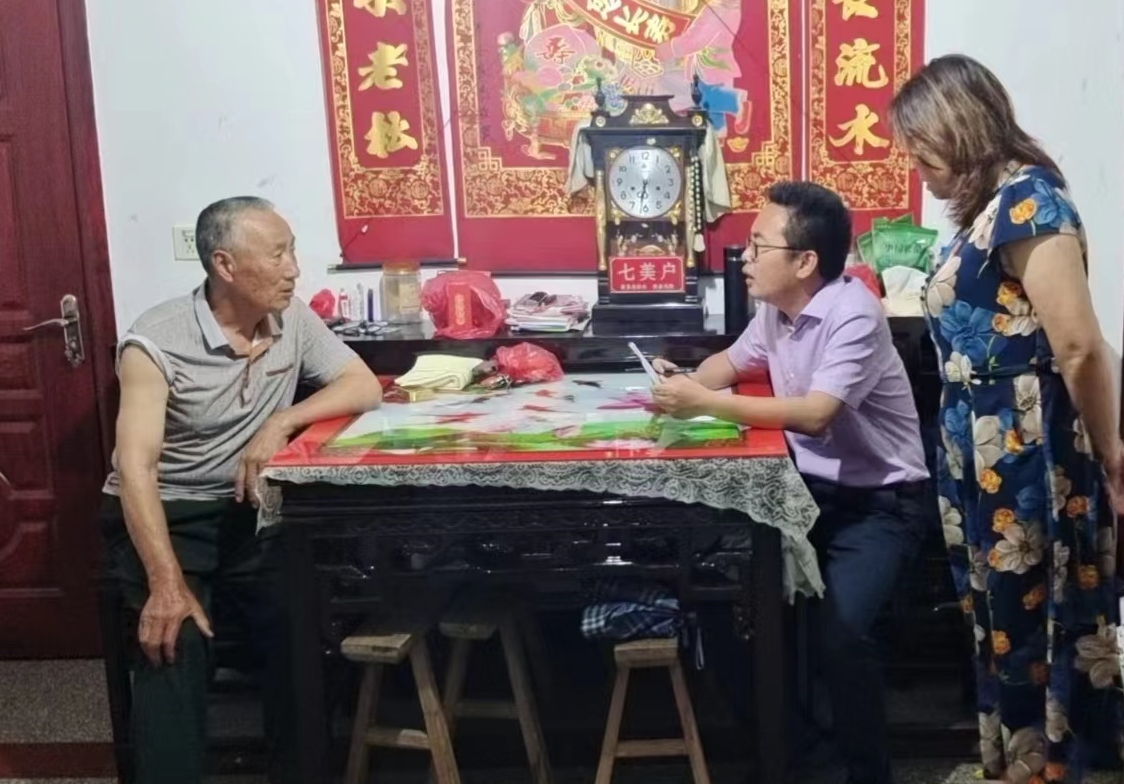 歙县新溪口乡：用心、用情、用力推动“驻村夜访”工作见实效