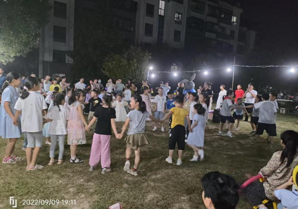 【网络中国节·中秋】屯溪区：小手拉大手 情满中秋节