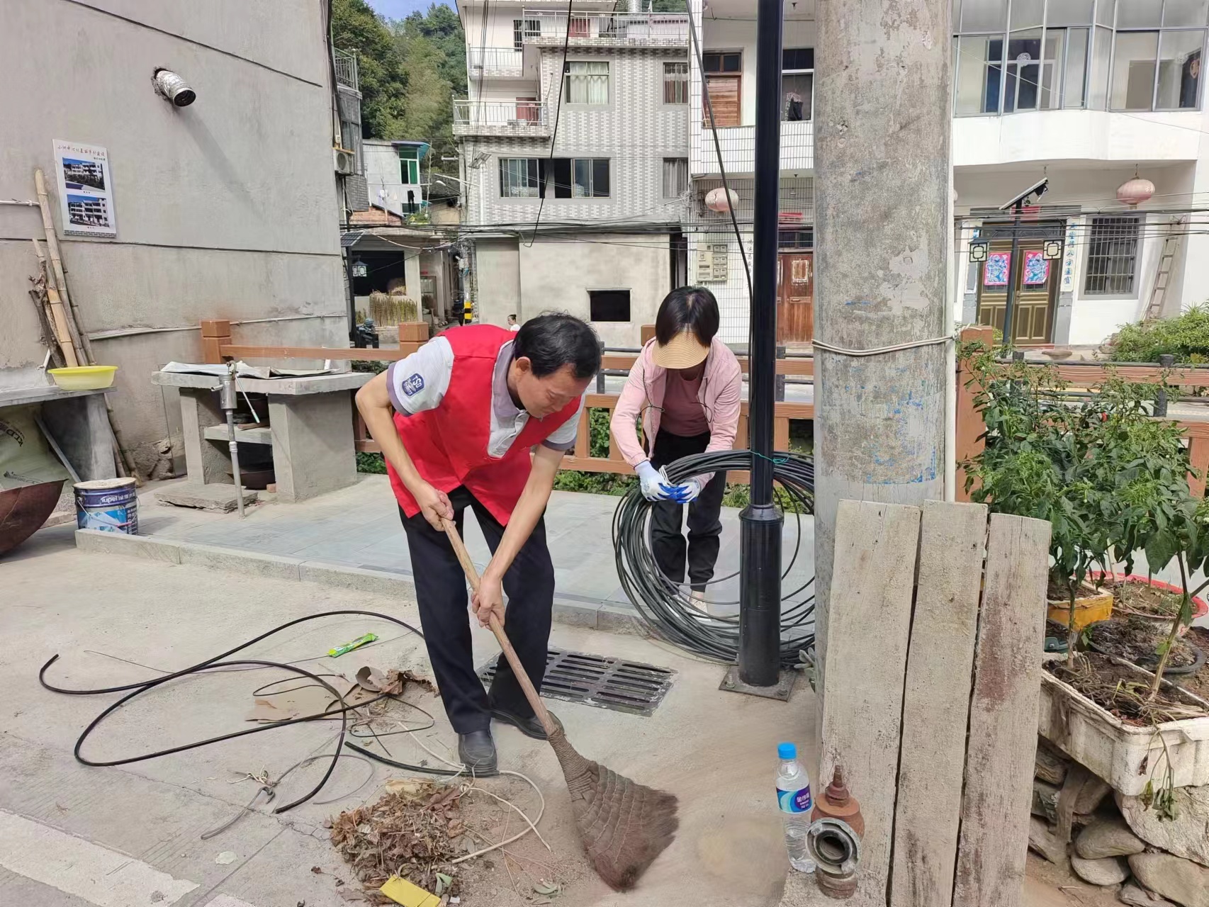 歙县小川乡：持续推进人居环境整治  巩固美丽乡村建设成果
