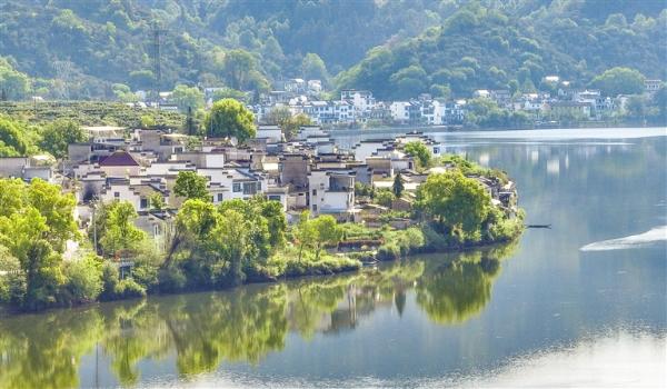 写好守护一江碧水的“生态答卷”