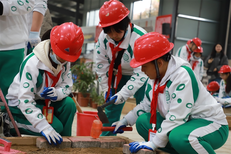 黄山迎600人研学大团