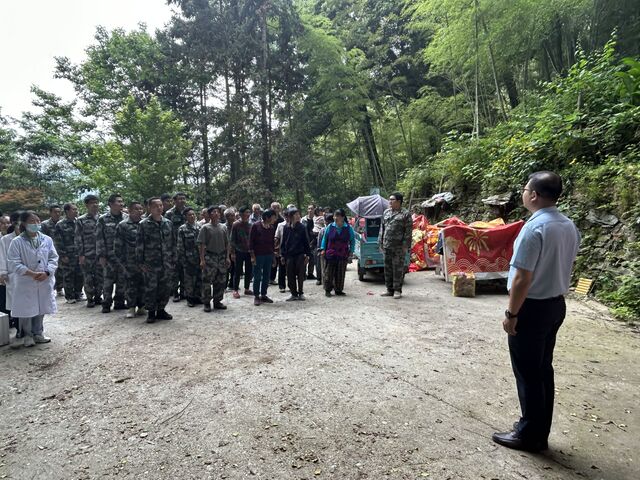 歙县霞坑镇：演练有方，应急不慌！霞坑镇开展地质灾害应急演练