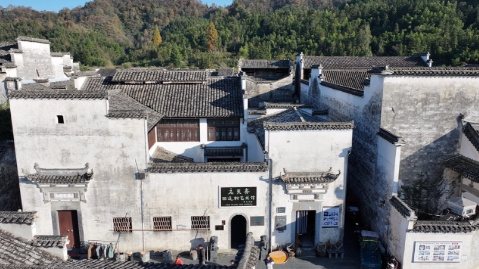 黟县西递镇：版画唤醒徽州魂